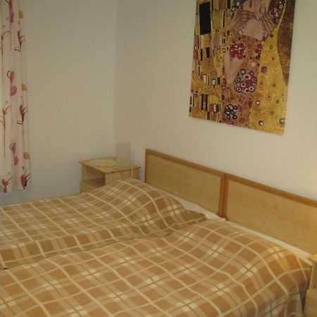 Ferienwohnung Herbsleben ภายนอก รูปภาพ
