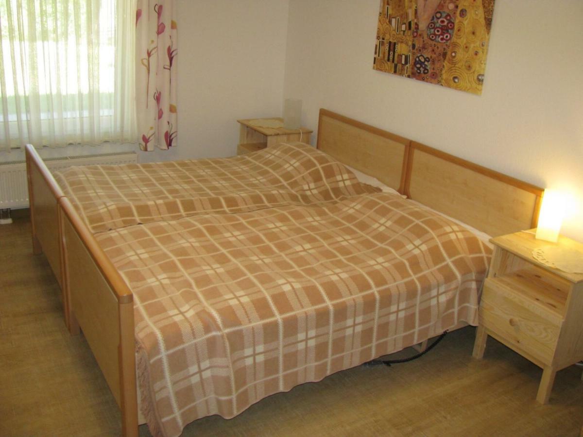 Ferienwohnung Herbsleben ภายนอก รูปภาพ